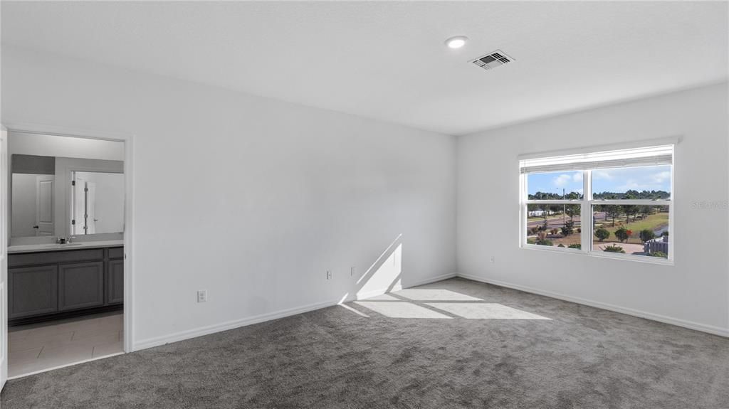 For Sale: $469,000 (5 beds, 4 baths, 3126 Square Feet)