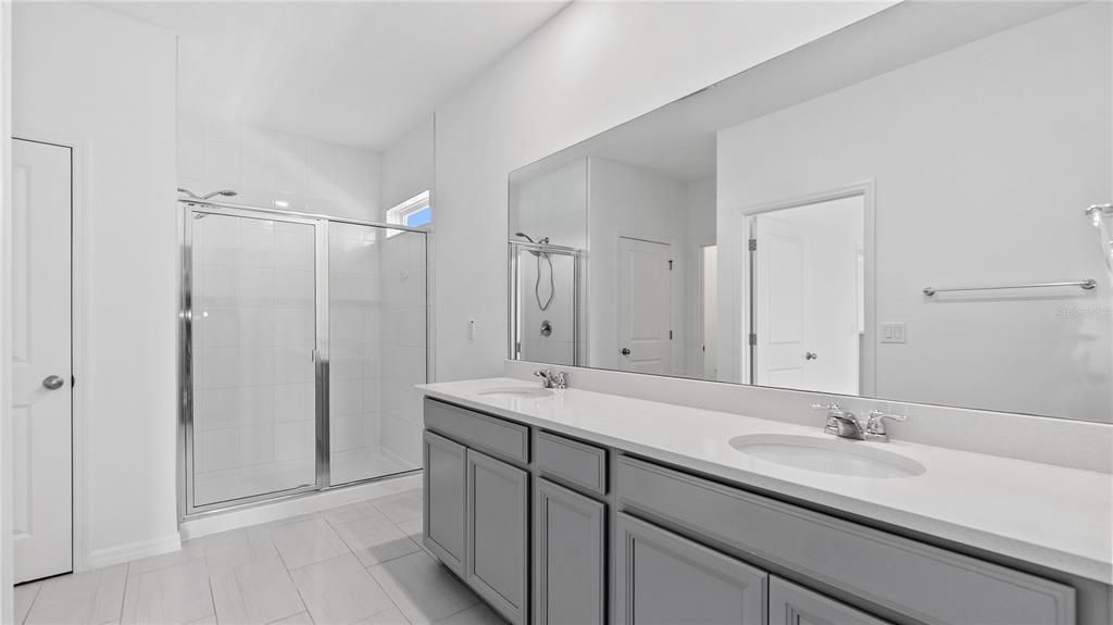 For Sale: $469,000 (5 beds, 4 baths, 3126 Square Feet)