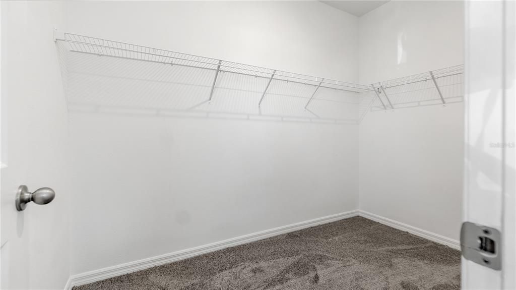 For Sale: $469,000 (5 beds, 4 baths, 3126 Square Feet)