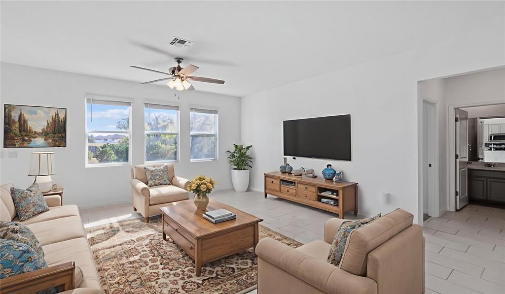 For Sale: $469,000 (5 beds, 4 baths, 3126 Square Feet)