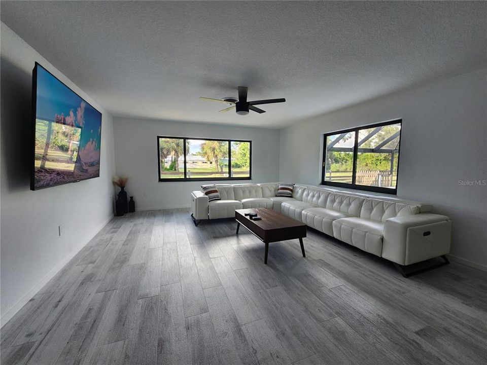 В аренду: $7,000 (3 спален, 2 ванн, 2240 Квадратных фут)