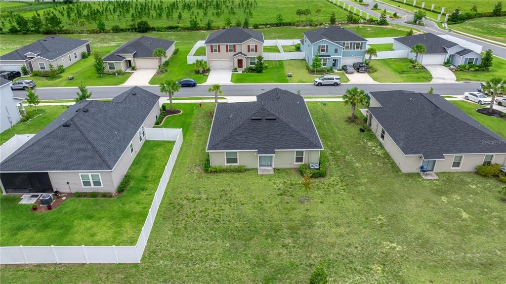 For Sale: $282,000 (3 beds, 2 baths, 1554 Square Feet)