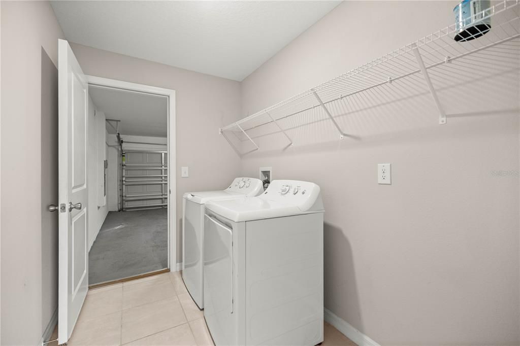 For Sale: $282,000 (3 beds, 2 baths, 1554 Square Feet)