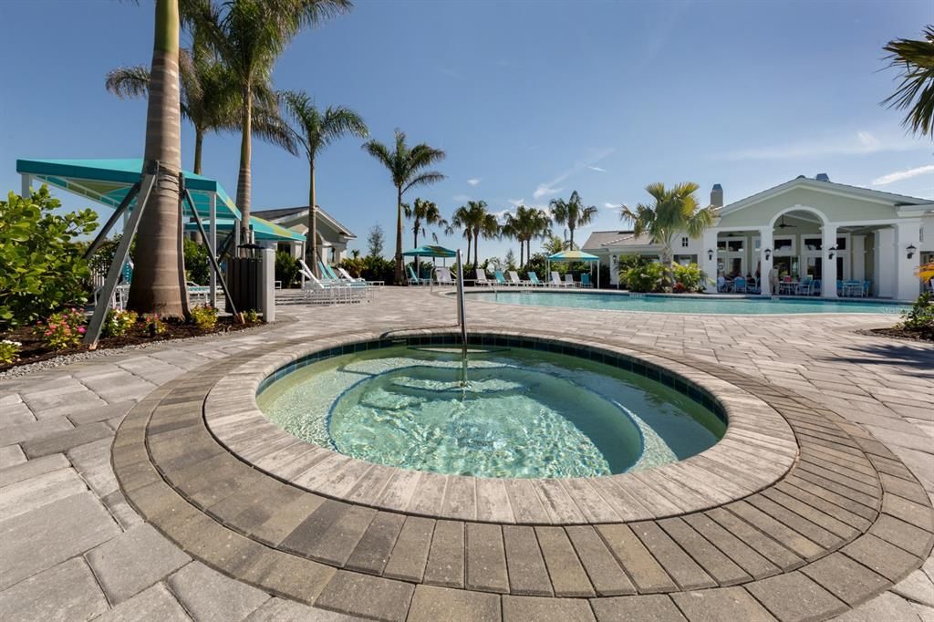 Active With Contract: $550,000 (3 beds, 2 baths, 2427 Square Feet)