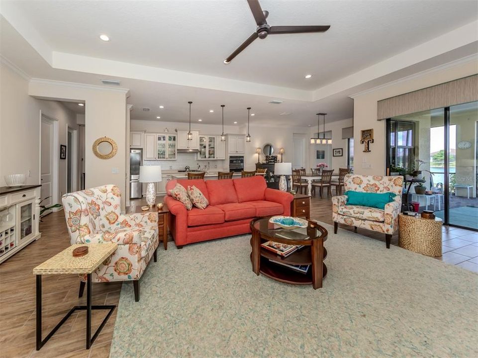 Active With Contract: $550,000 (3 beds, 2 baths, 2427 Square Feet)