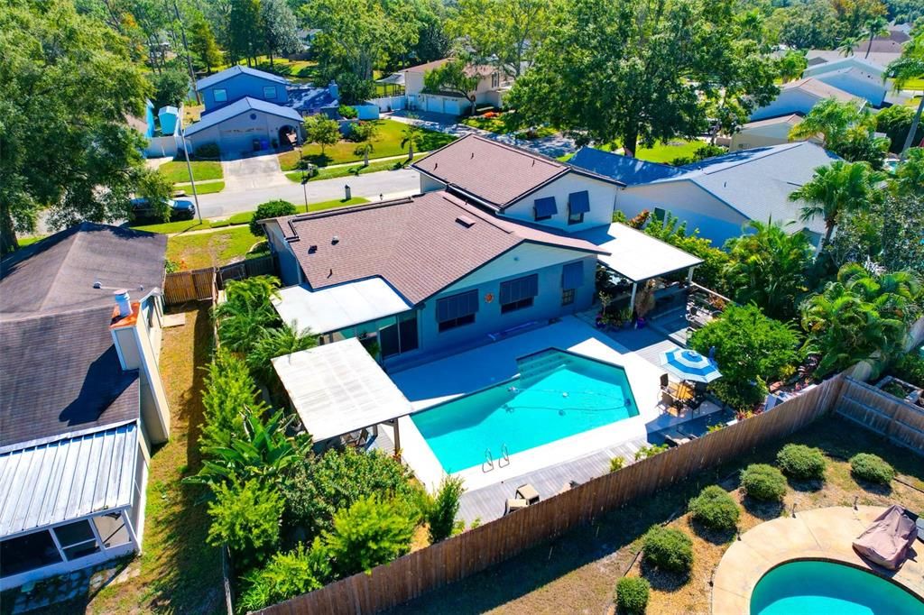 Под контрактом: $525,000 (3 спален, 2 ванн, 2055 Квадратных фут)