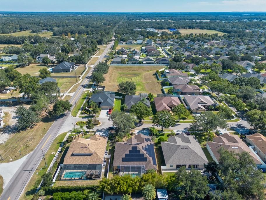 For Sale: $580,000 (4 beds, 3 baths, 2821 Square Feet)