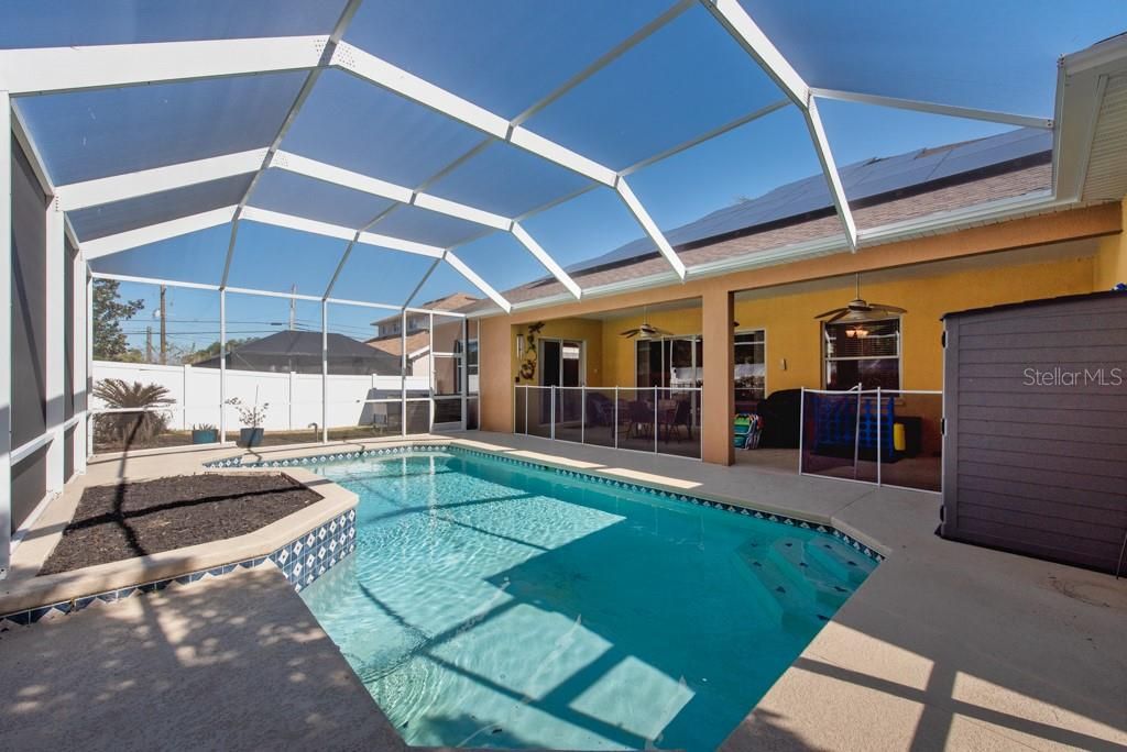 For Sale: $580,000 (4 beds, 3 baths, 2821 Square Feet)