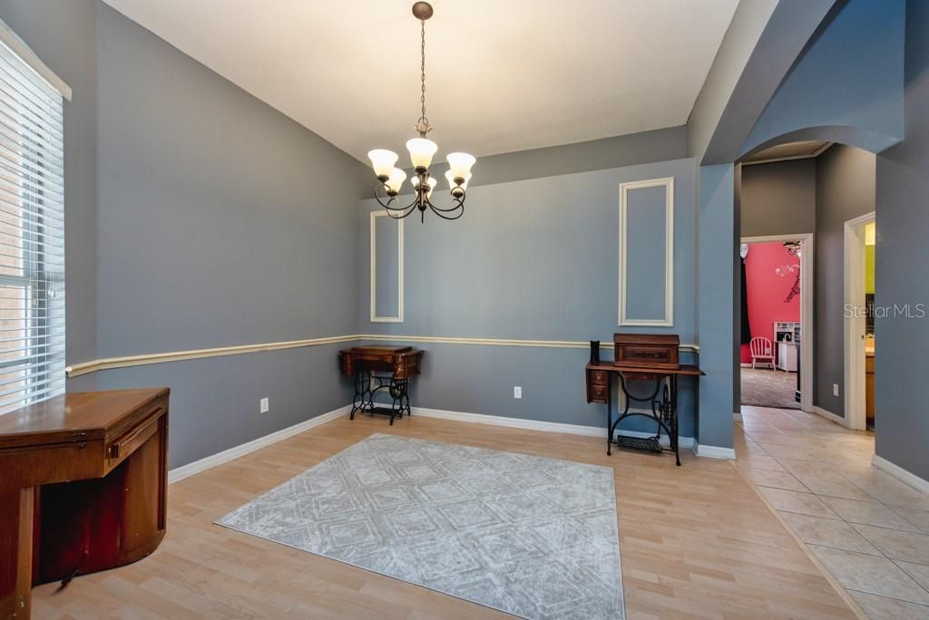 For Sale: $580,000 (4 beds, 3 baths, 2821 Square Feet)