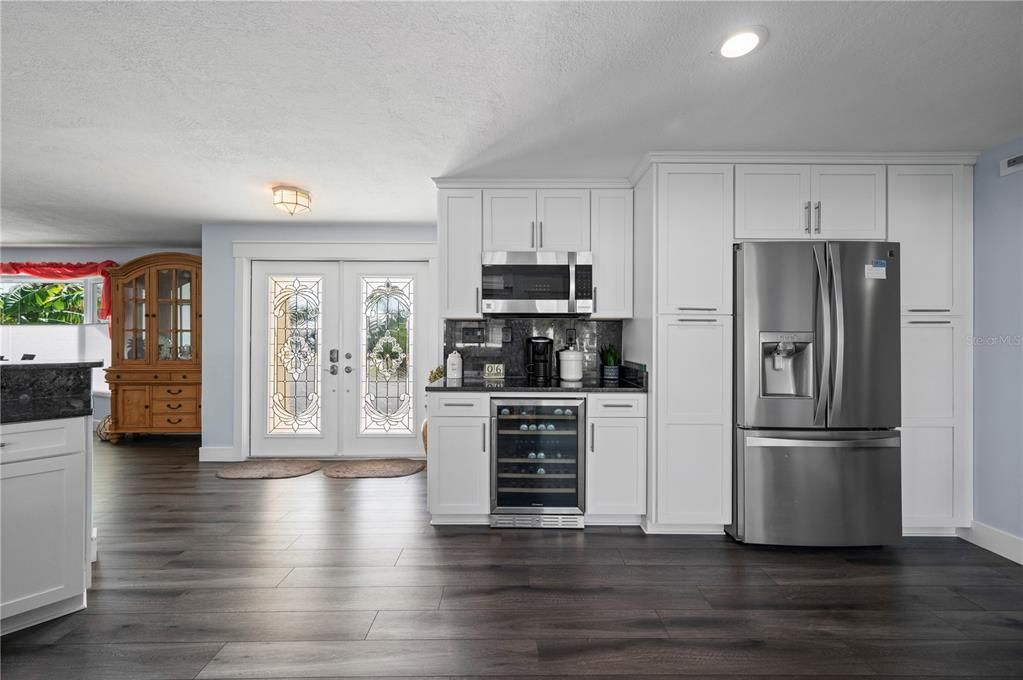 For Sale: $599,000 (3 beds, 2 baths, 1782 Square Feet)