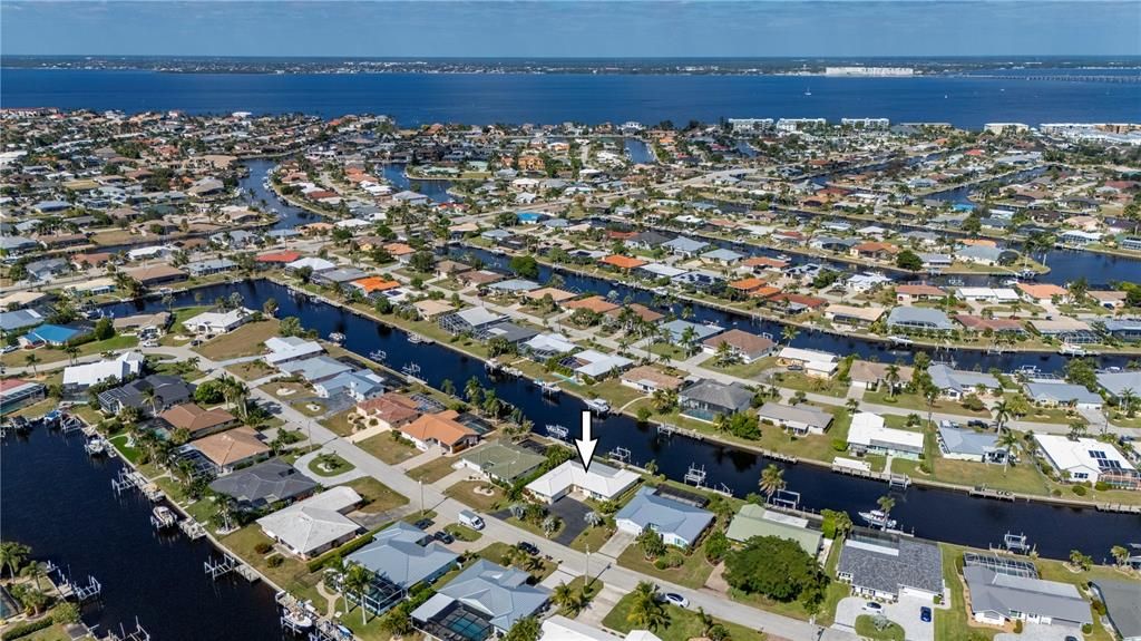 For Sale: $599,000 (3 beds, 2 baths, 1782 Square Feet)