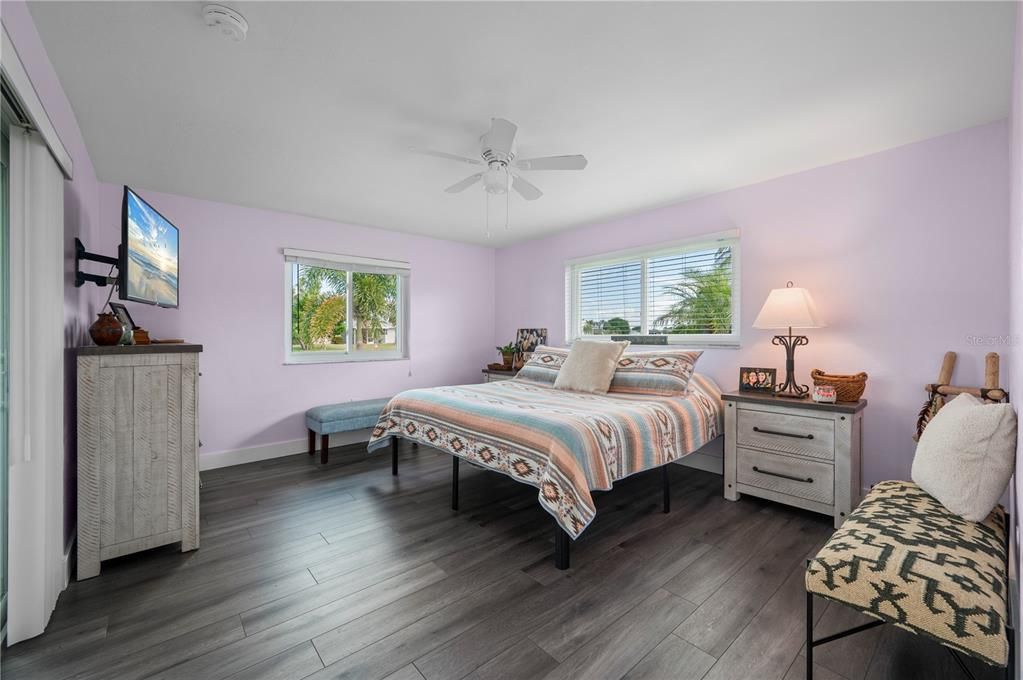 For Sale: $599,000 (3 beds, 2 baths, 1782 Square Feet)