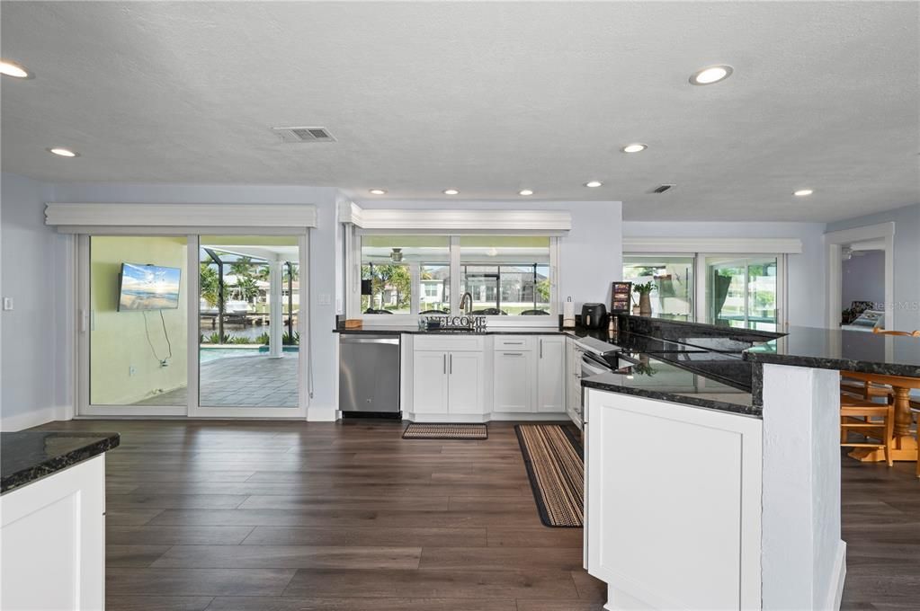 For Sale: $599,000 (3 beds, 2 baths, 1782 Square Feet)