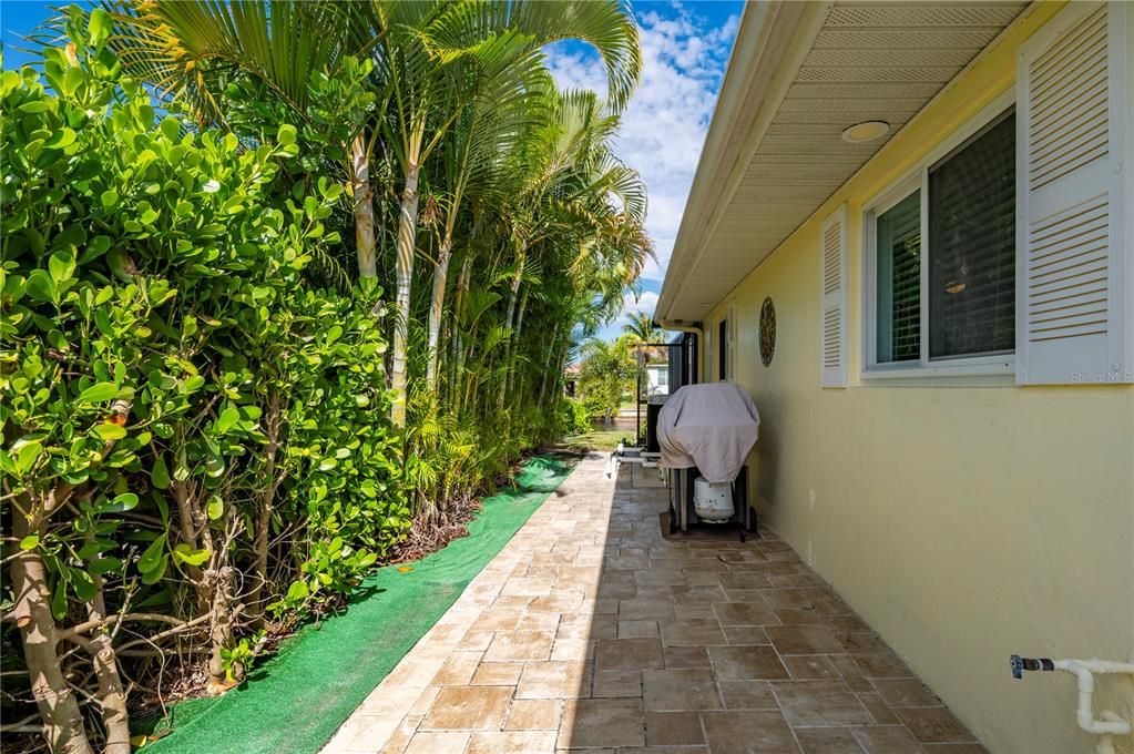 For Sale: $599,000 (3 beds, 2 baths, 1782 Square Feet)