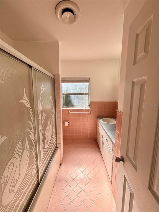 出租: $2,100 (4 贝兹, 3 浴室, 2089 平方英尺)