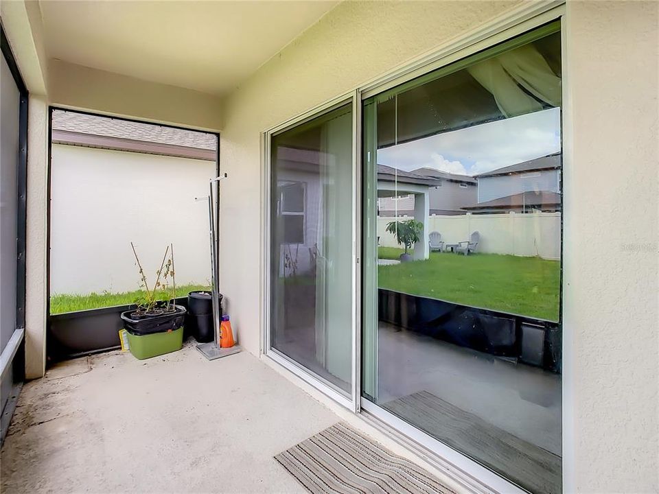 For Rent: $2,845 (5 beds, 3 baths, 2615 Square Feet)