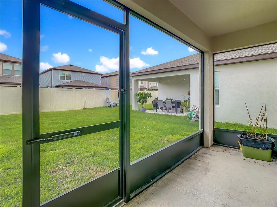 For Rent: $2,845 (5 beds, 3 baths, 2615 Square Feet)