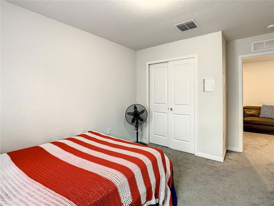 For Rent: $2,845 (5 beds, 3 baths, 2615 Square Feet)