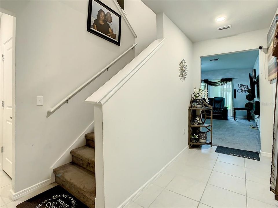 For Rent: $2,845 (5 beds, 3 baths, 2615 Square Feet)