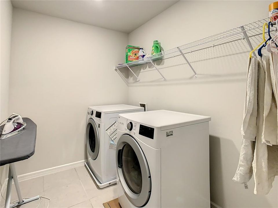 For Rent: $2,845 (5 beds, 3 baths, 2615 Square Feet)