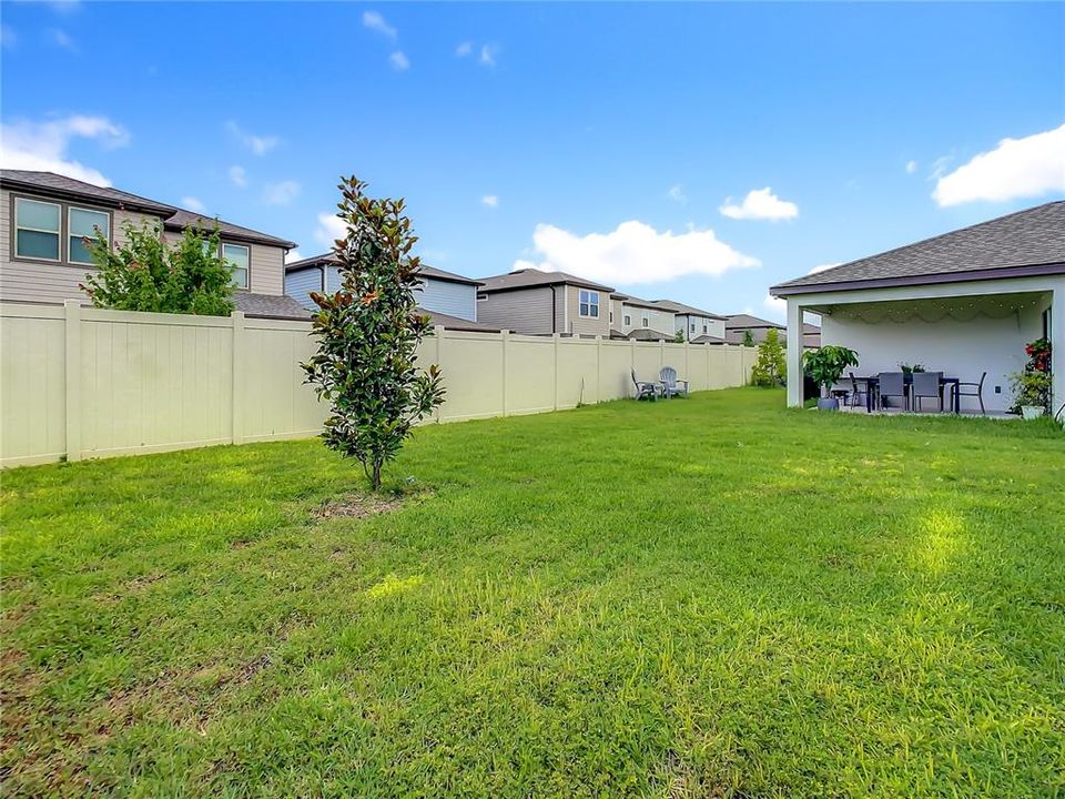 For Rent: $2,845 (5 beds, 3 baths, 2615 Square Feet)