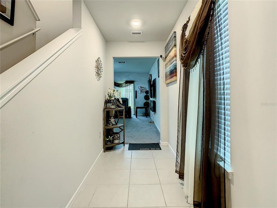 For Rent: $2,845 (5 beds, 3 baths, 2615 Square Feet)