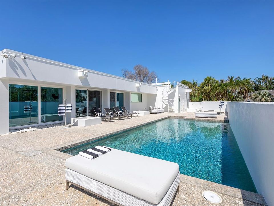 В аренду: $16,500 (4 спален, 3 ванн, 4006 Квадратных фут)