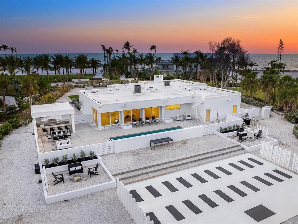 В аренду: $16,500 (4 спален, 3 ванн, 4006 Квадратных фут)