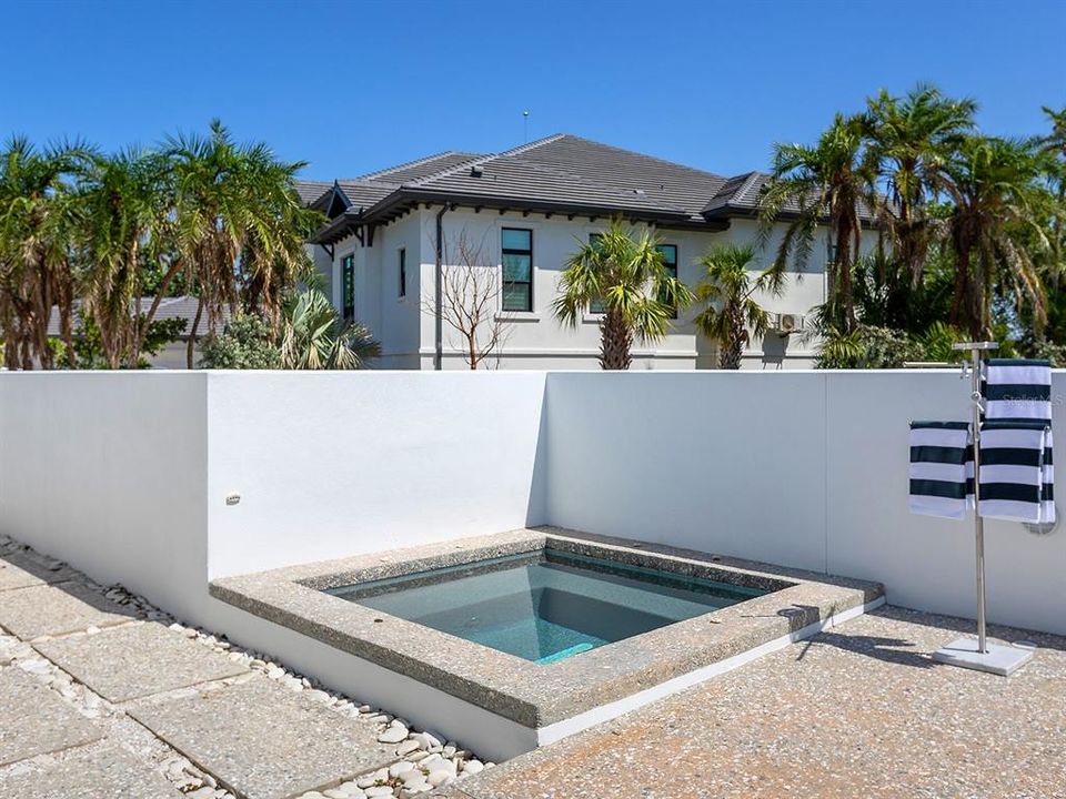 В аренду: $16,500 (4 спален, 3 ванн, 4006 Квадратных фут)