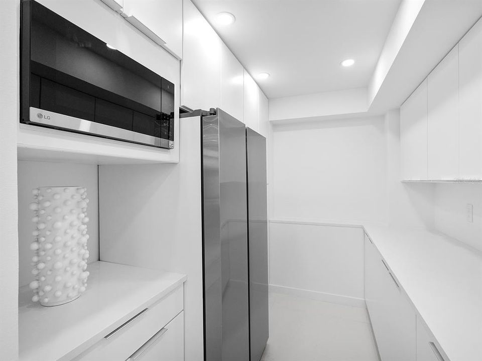 В аренду: $16,500 (4 спален, 3 ванн, 4006 Квадратных фут)