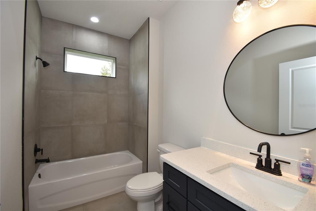 В аренду: $2,000 (3 спален, 2 ванн, 1368 Квадратных фут)