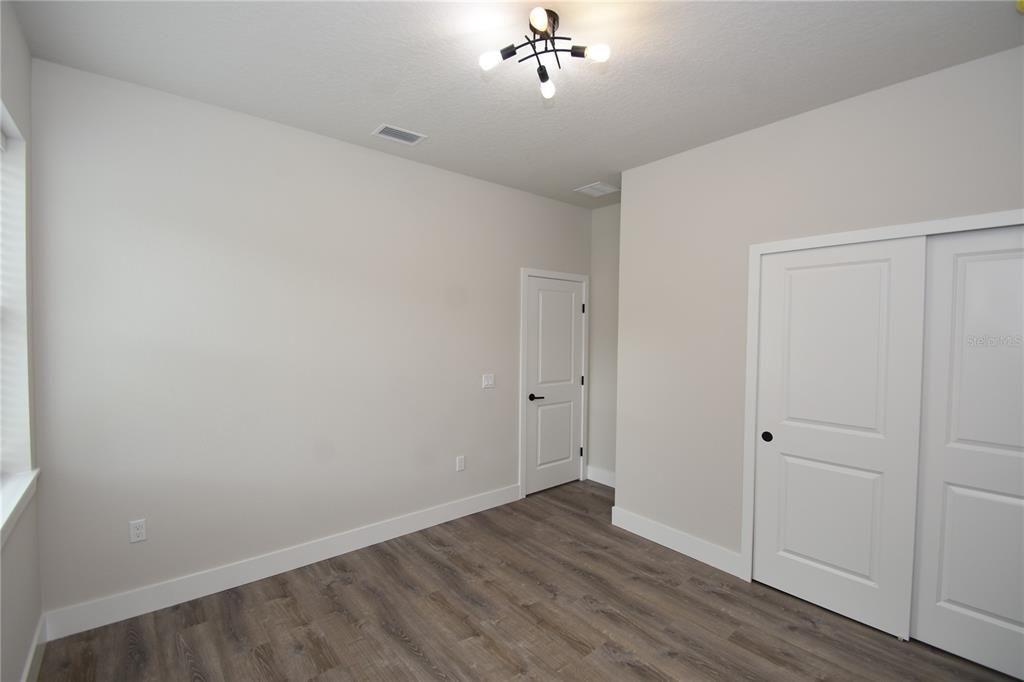 В аренду: $2,000 (3 спален, 2 ванн, 1368 Квадратных фут)