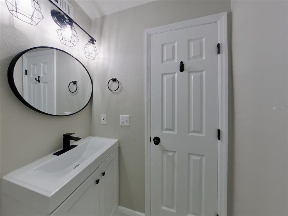 出租: $1,789 (4 贝兹, 2 浴室, 1248 平方英尺)