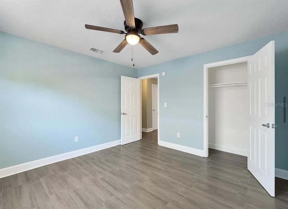 For Rent: $1,395 (2 beds, 1 baths, 900 Square Feet)