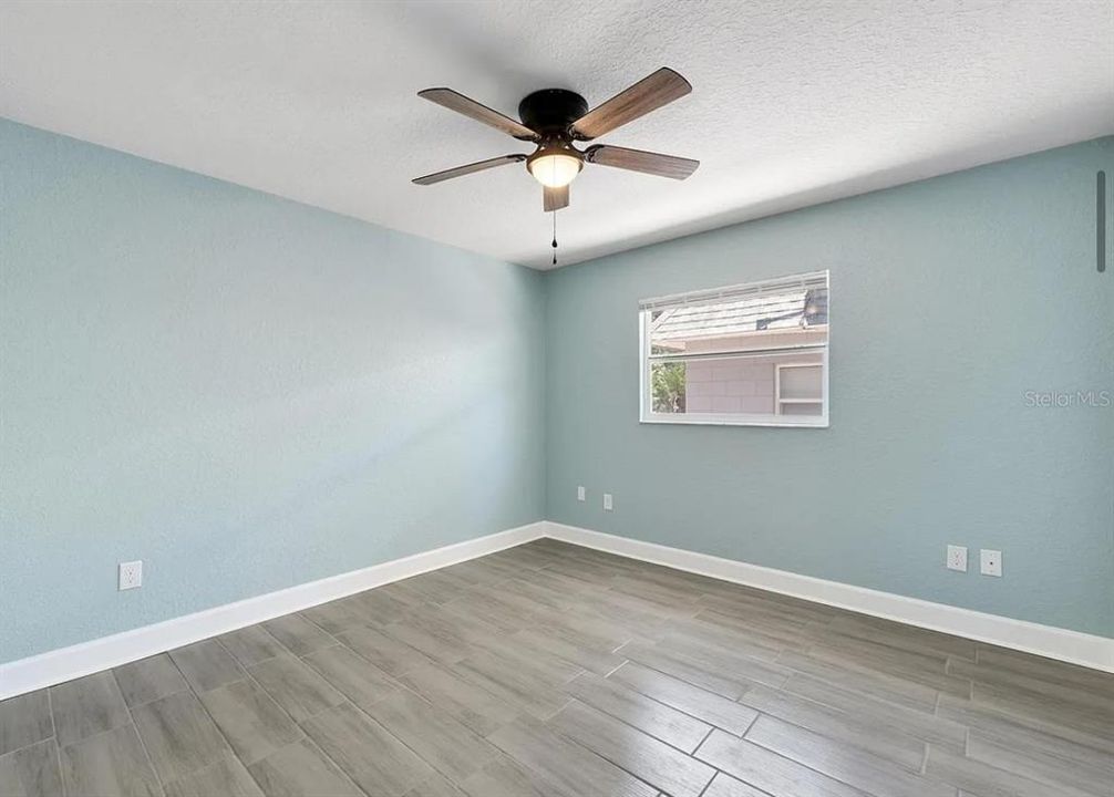 For Rent: $1,395 (2 beds, 1 baths, 900 Square Feet)