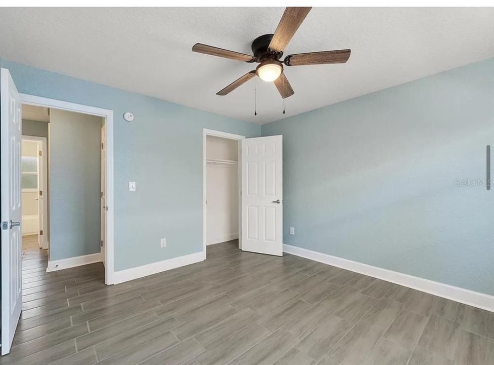 For Rent: $1,395 (2 beds, 1 baths, 900 Square Feet)