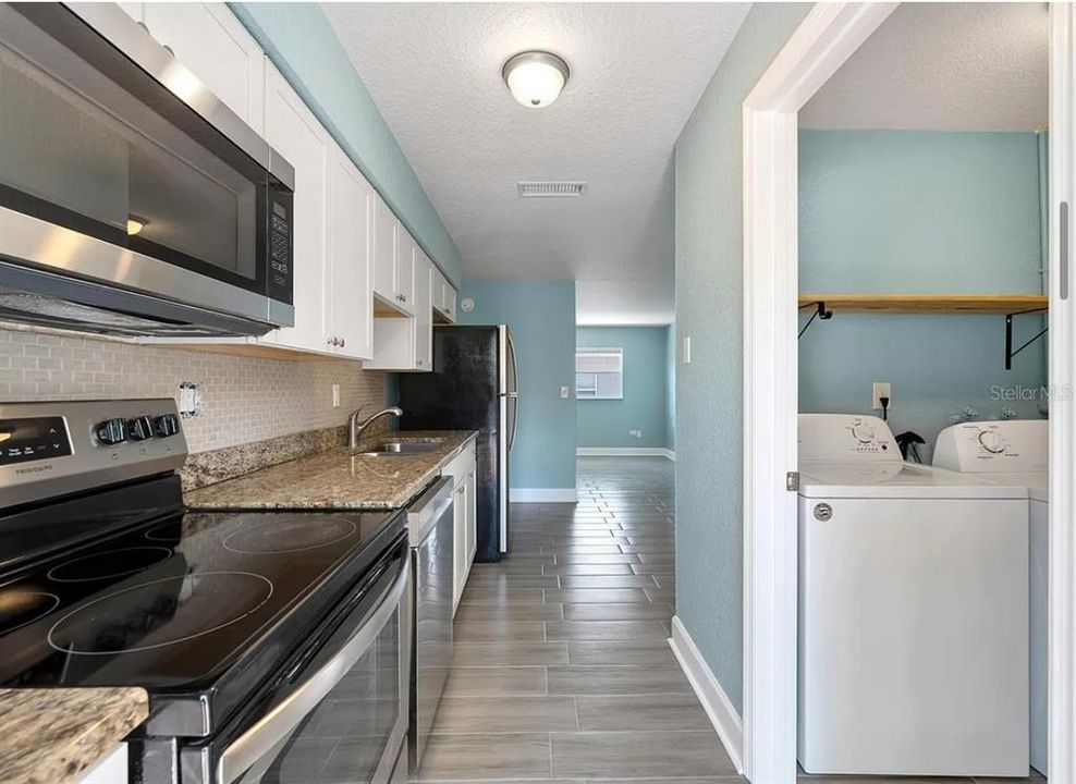 For Rent: $1,395 (2 beds, 1 baths, 900 Square Feet)