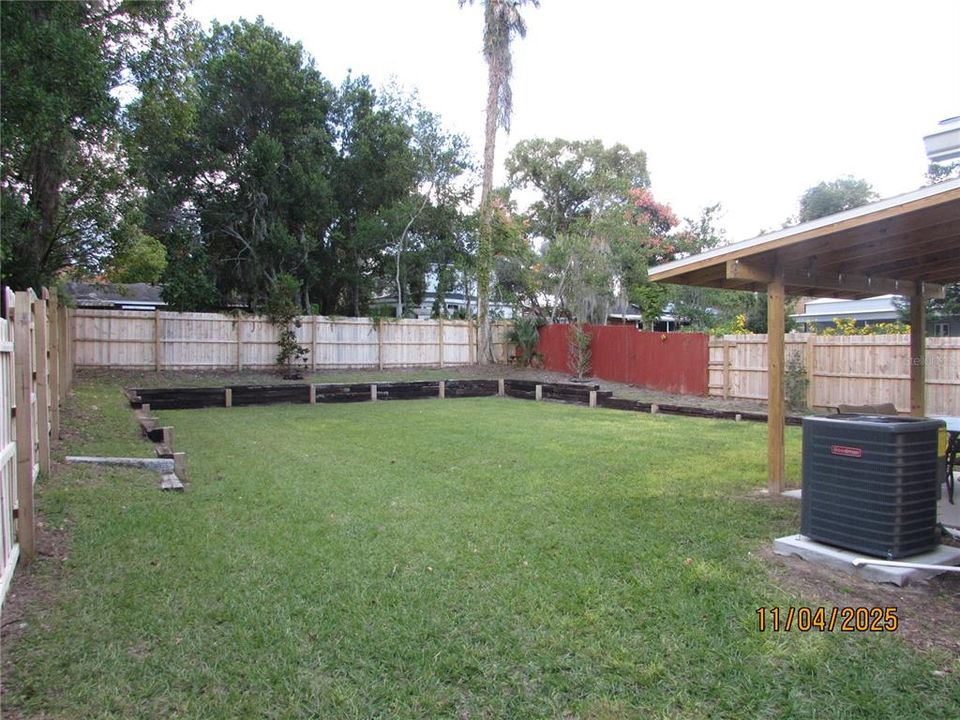 Activo con contrato: $327,000 (3 camas, 2 baños, 1319 Pies cuadrados)