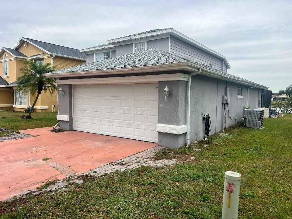 Под контрактом: $2,400 (4 спален, 2 ванн, 1906 Квадратных фут)