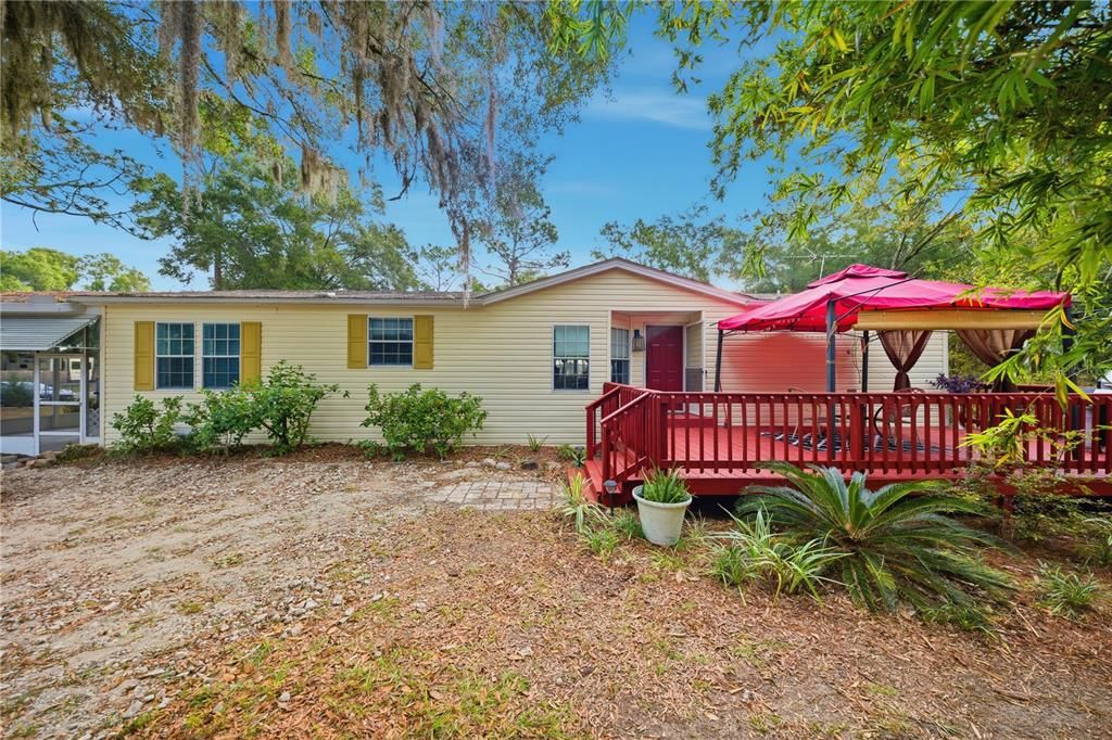For Sale: $244,900 (3 beds, 2 baths, 1497 Square Feet)