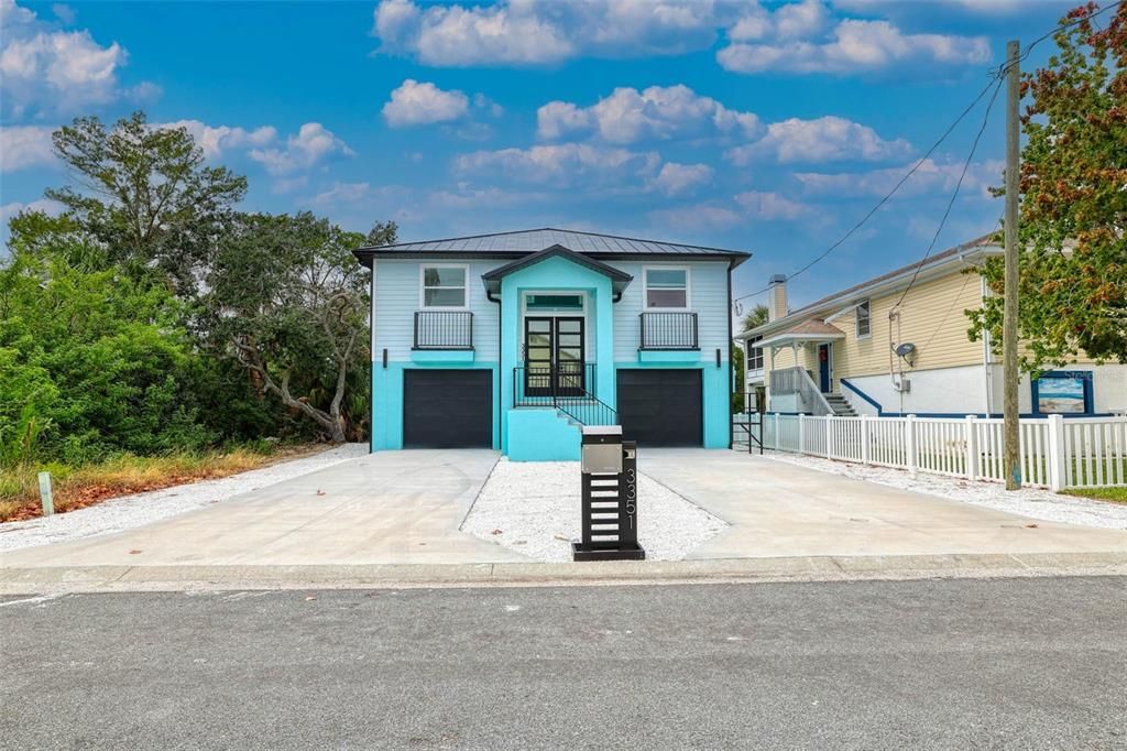 Под контрактом: $535,000 (3 спален, 2 ванн, 1750 Квадратных фут)