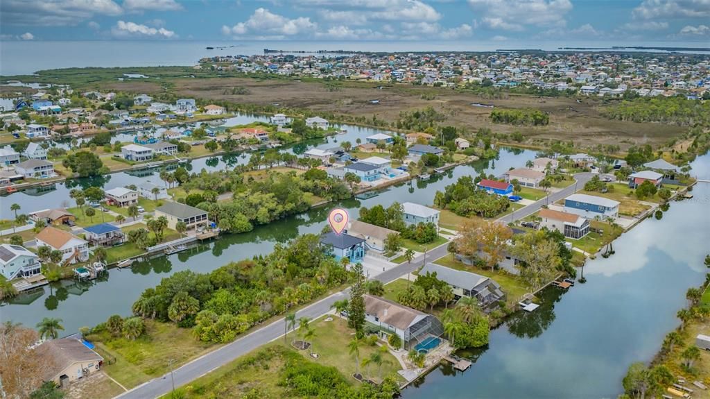 Под контрактом: $535,000 (3 спален, 2 ванн, 1750 Квадратных фут)