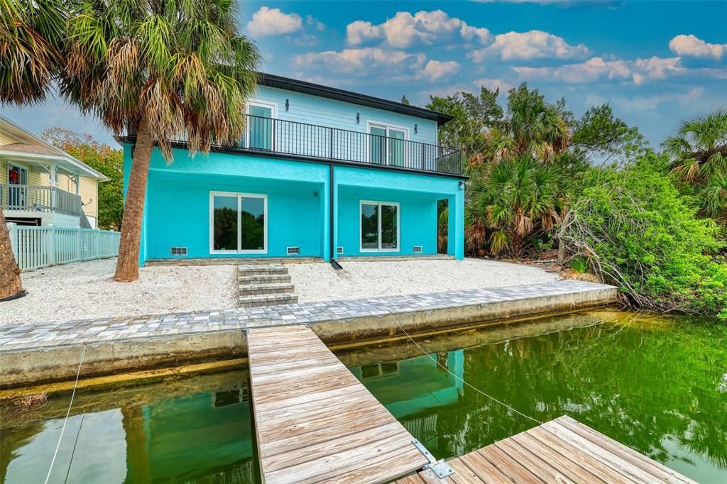 Под контрактом: $535,000 (3 спален, 2 ванн, 1750 Квадратных фут)