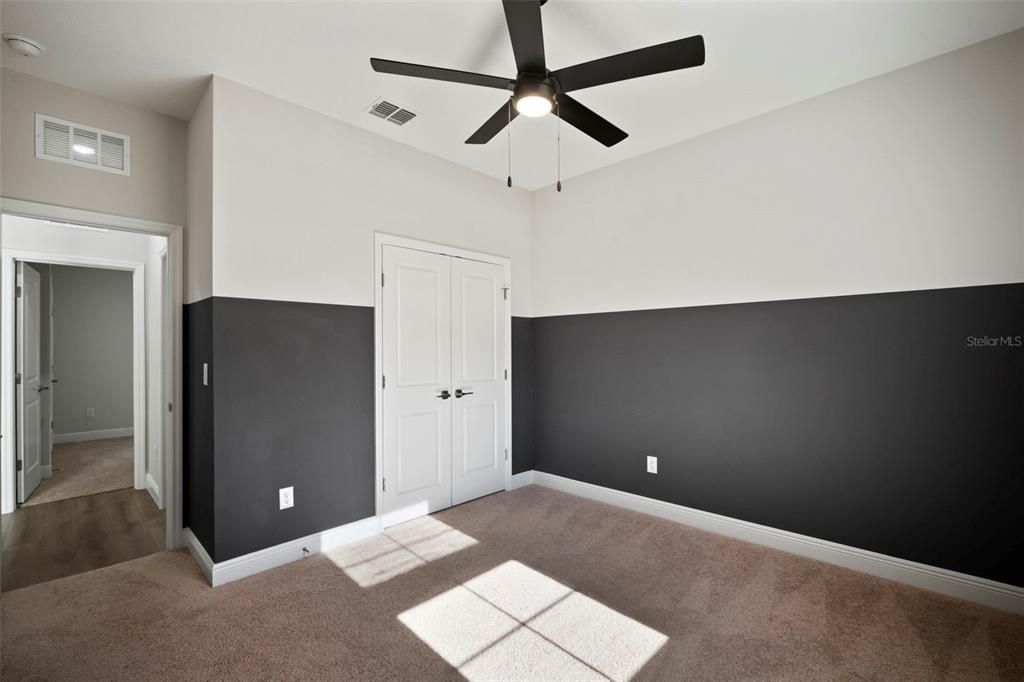 出租: $3,000 (3 贝兹, 2 浴室, 1699 平方英尺)