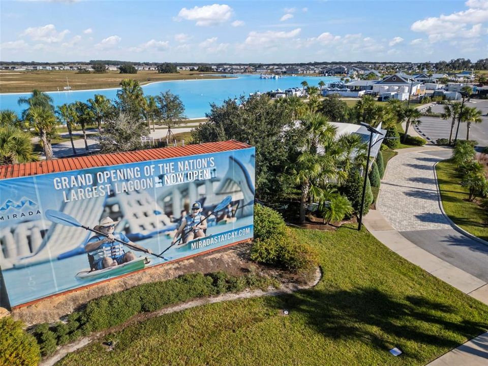 出租: $3,000 (3 贝兹, 2 浴室, 1699 平方英尺)