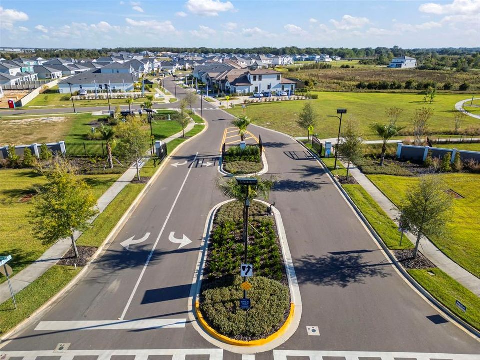 出租: $3,000 (3 贝兹, 2 浴室, 1699 平方英尺)