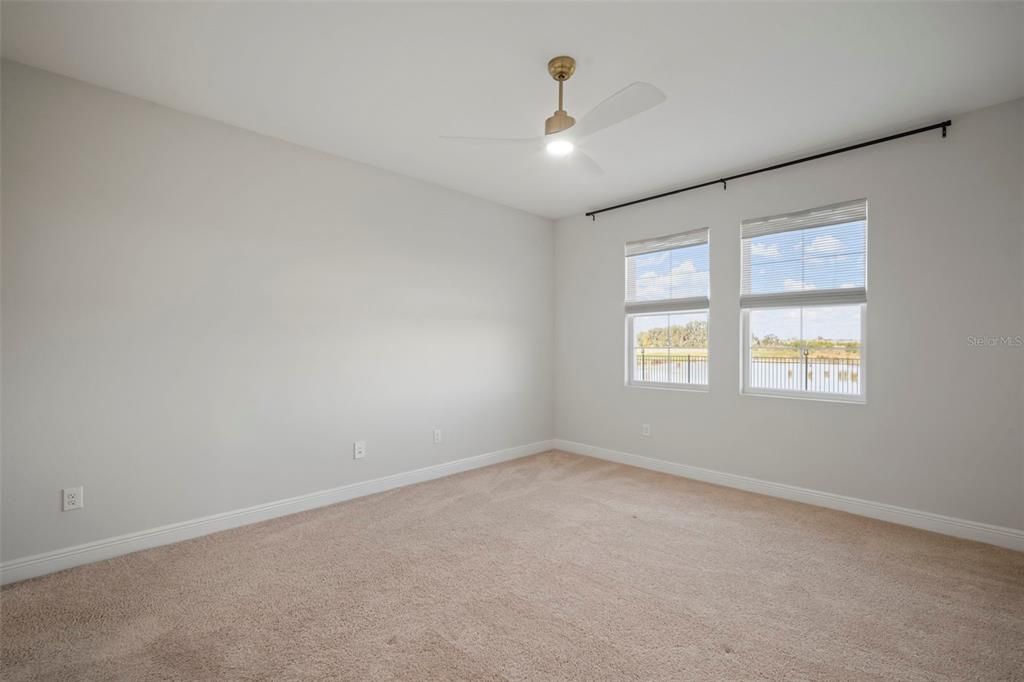 出租: $3,000 (3 贝兹, 2 浴室, 1699 平方英尺)