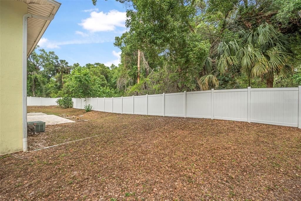 Active With Contract: $299,000 (3 beds, 2 baths, 2500 Square Feet)