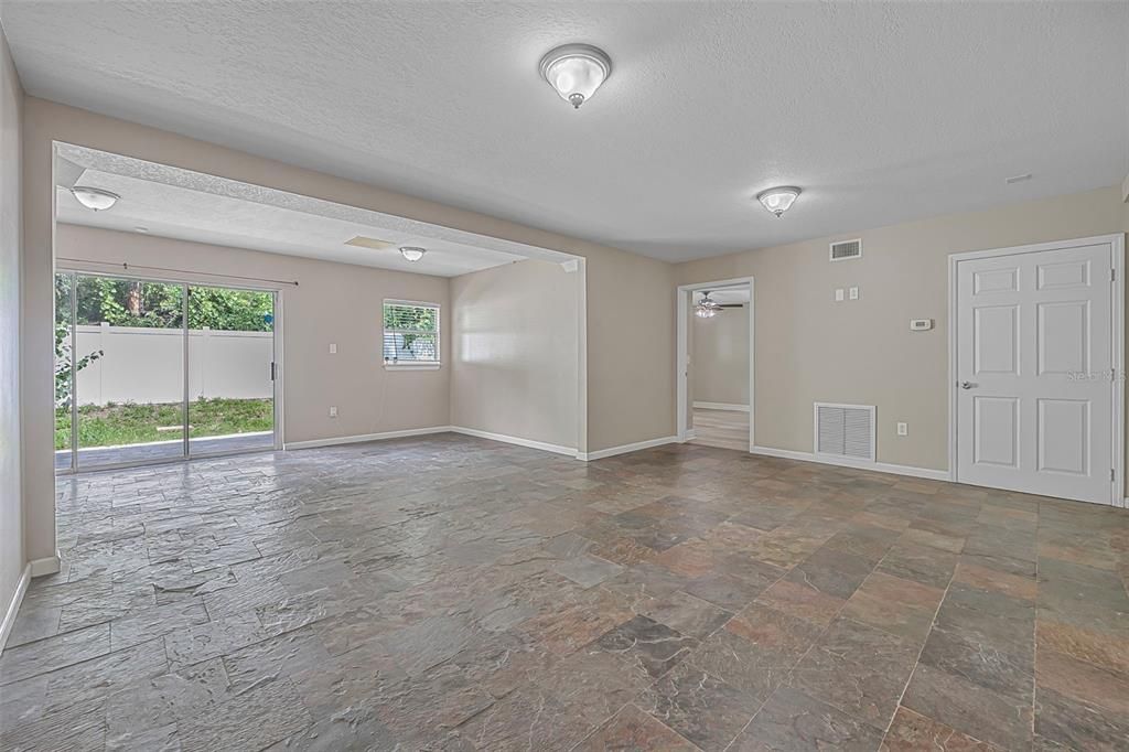 Active With Contract: $299,000 (3 beds, 2 baths, 2500 Square Feet)