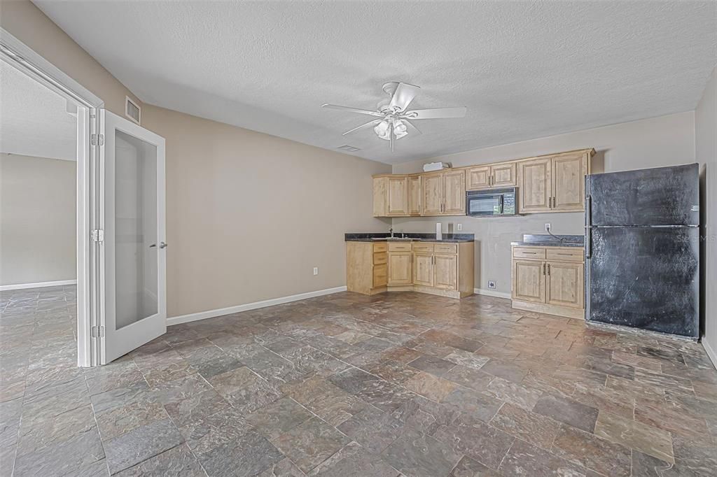 Active With Contract: $299,000 (3 beds, 2 baths, 2500 Square Feet)